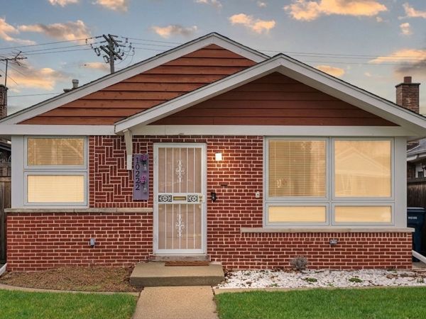 10222 S California Avenue , Evergreen Park, IL 60805