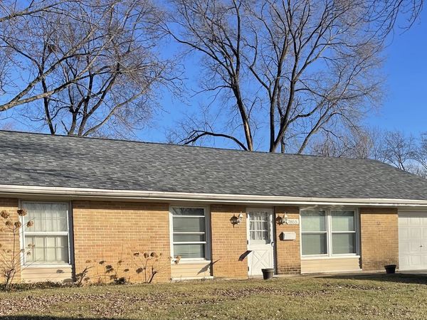 7855 Kensington Lane , Hanover Park, IL 60133