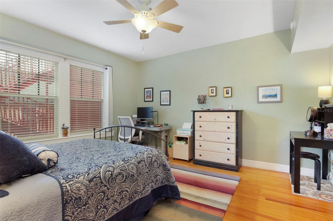 219 4th Avenue N, Unit 202, Saint Petersburg, FL 33701 Photo
