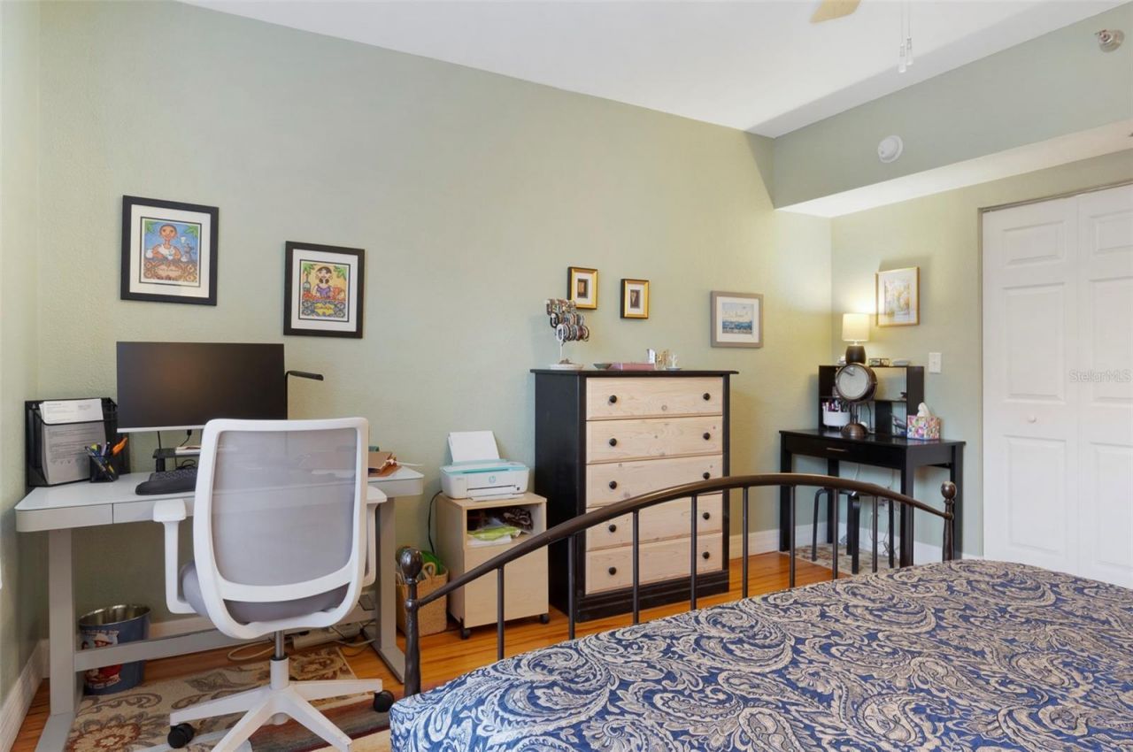 219 4th Avenue N, Unit 202, Saint Petersburg, FL 33701 Photo