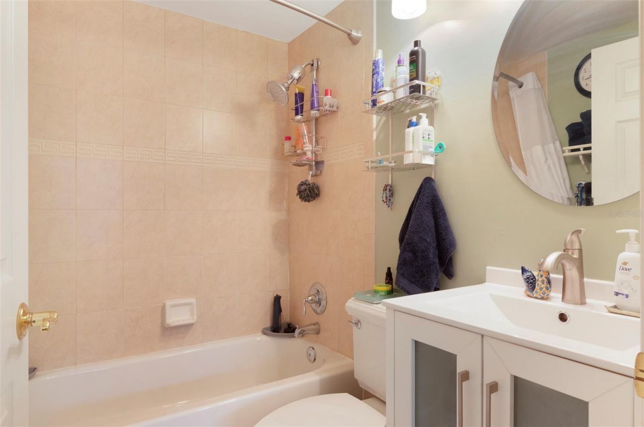 219 4th Avenue N, Unit 202, Saint Petersburg, FL 33701 Photo