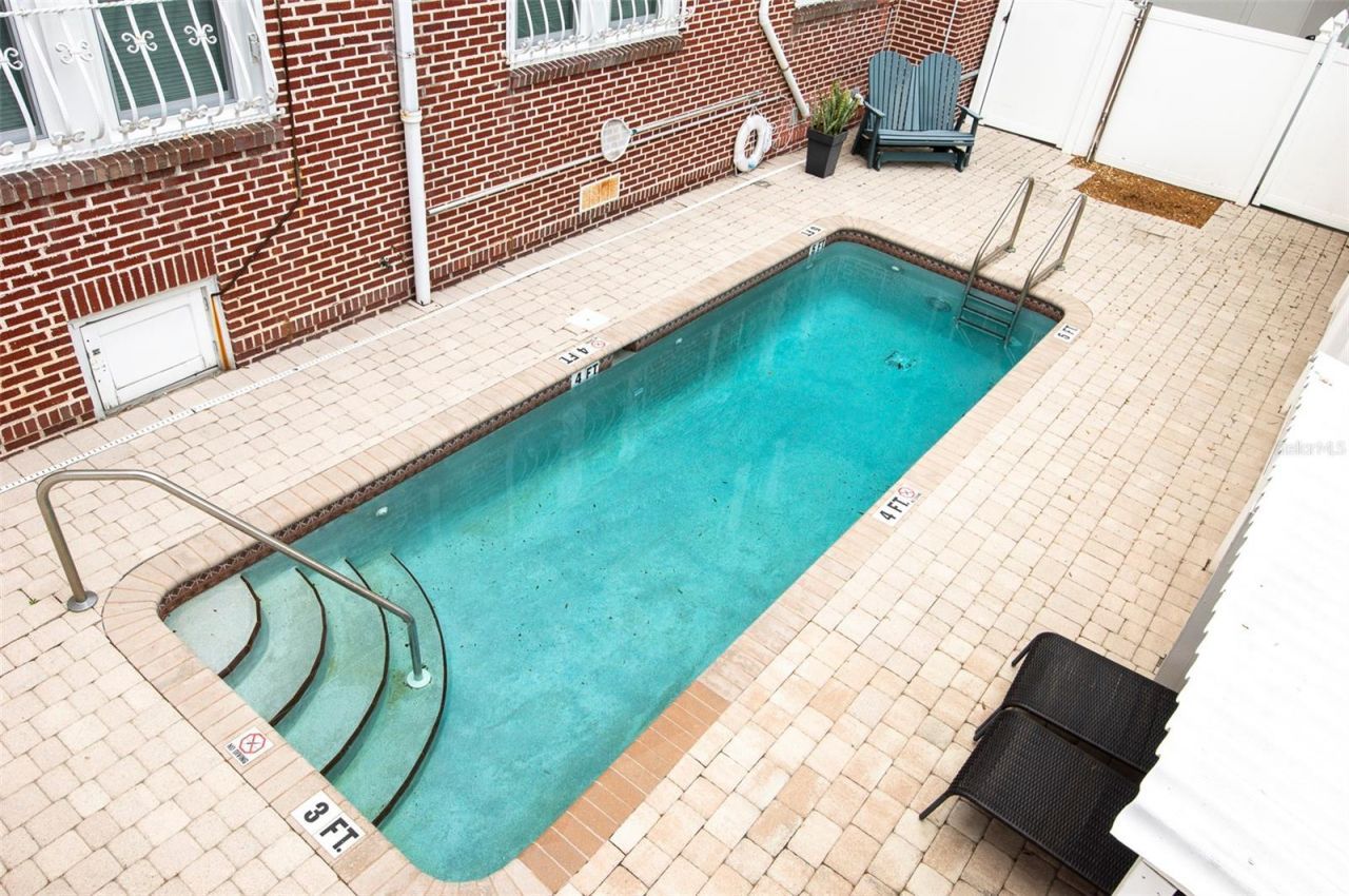 219 4th Avenue N, Unit 202, Saint Petersburg, FL 33701 Photo