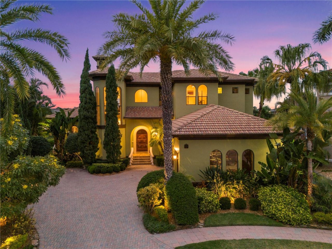 4128 Causeway Vista Drive, Tampa, FL 33615 Photo