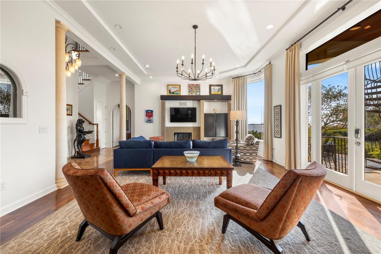 4128 Causeway Vista Drive, Tampa, FL 33615 Photo