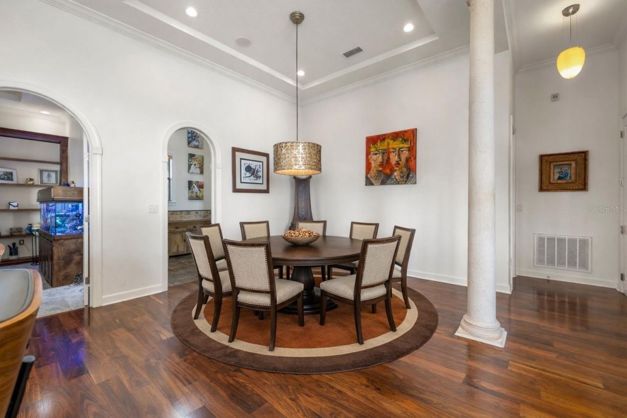 4128 Causeway Vista Drive, Tampa, FL 33615 Photo