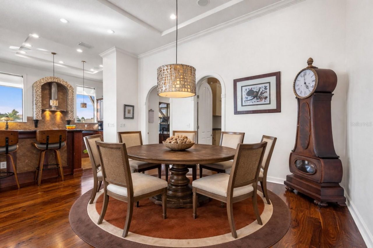 4128 Causeway Vista Drive, Tampa, FL 33615 Photo