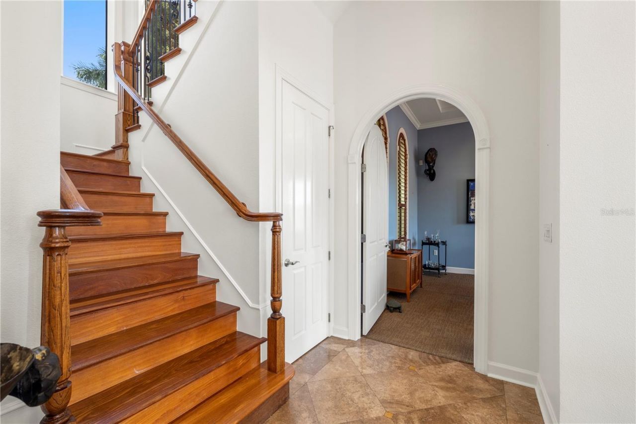 4128 Causeway Vista Drive, Tampa, FL 33615 Photo