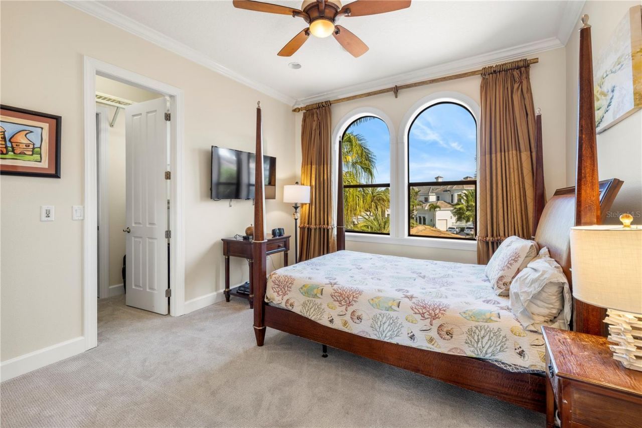 4128 Causeway Vista Drive, Tampa, FL 33615 Photo