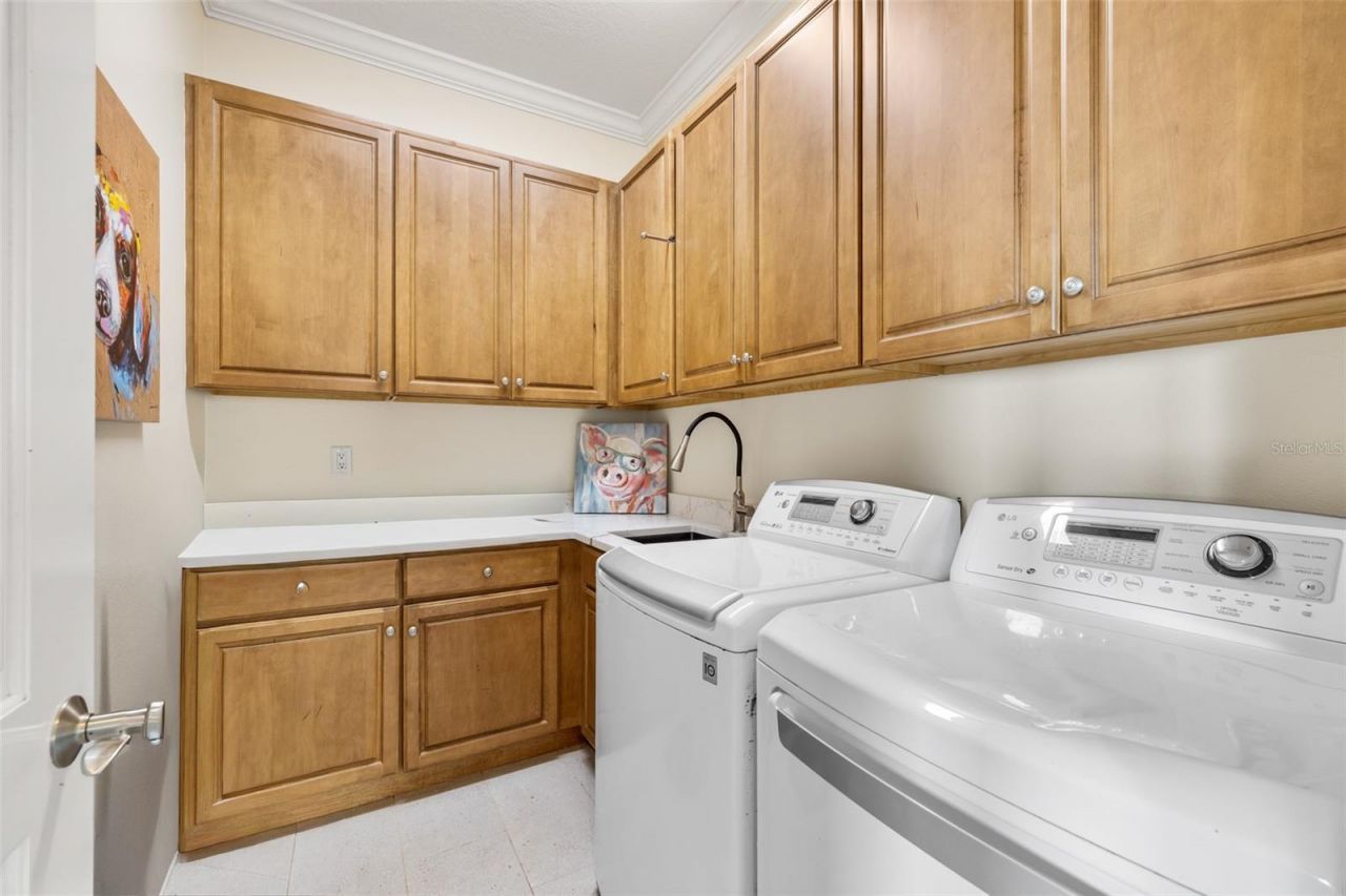 4128 Causeway Vista Drive, Tampa, FL 33615 Photo