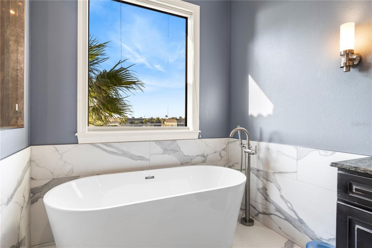 4128 Causeway Vista Drive, Tampa, FL 33615 Photo