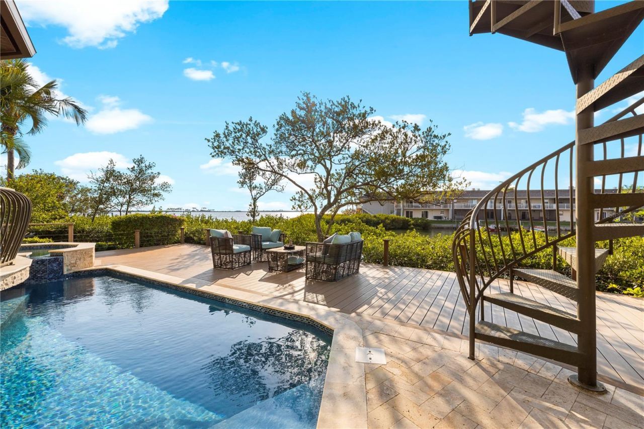 4128 Causeway Vista Drive, Tampa, FL 33615 Photo