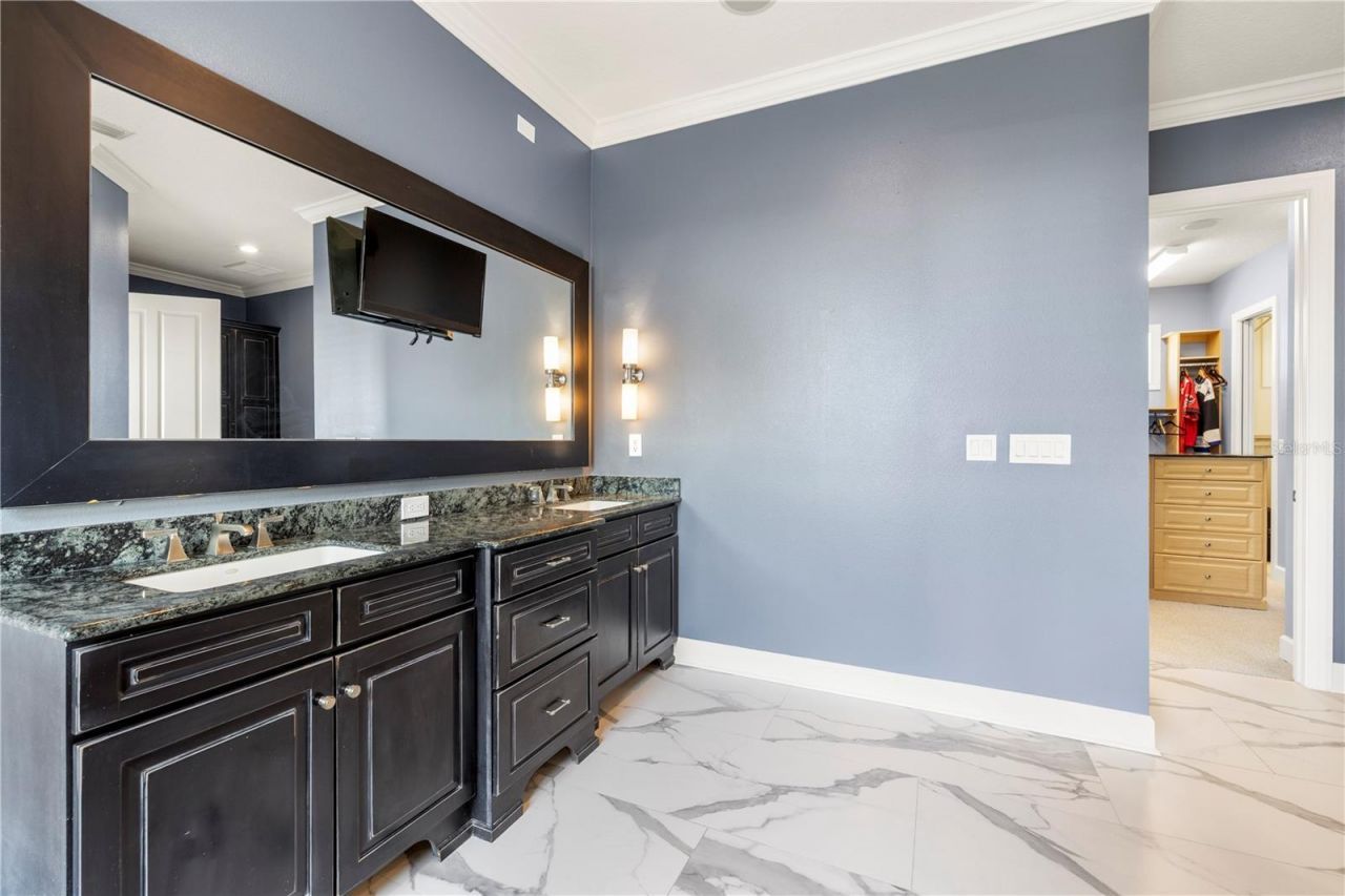 4128 Causeway Vista Drive, Tampa, FL 33615 Photo