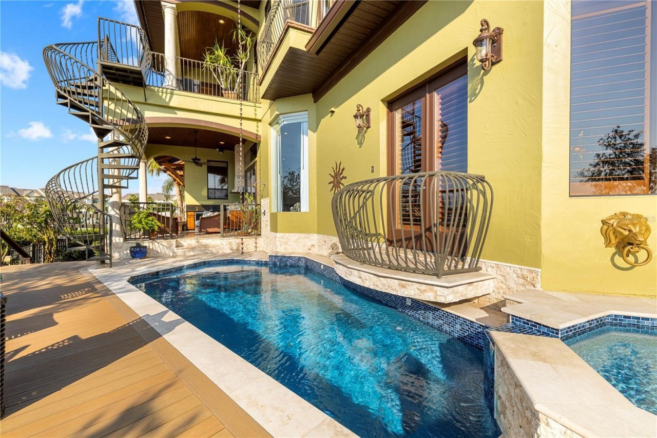 4128 Causeway Vista Drive, Tampa, FL 33615 Photo