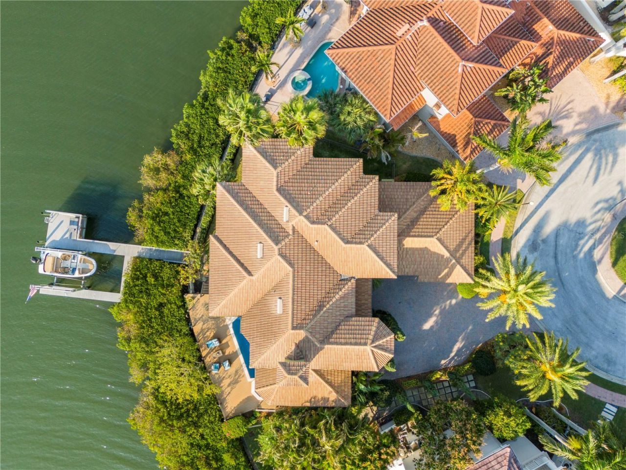 4128 Causeway Vista Drive, Tampa, FL 33615 Photo