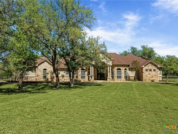 1297 Mission Trail, Salado, TX 76571