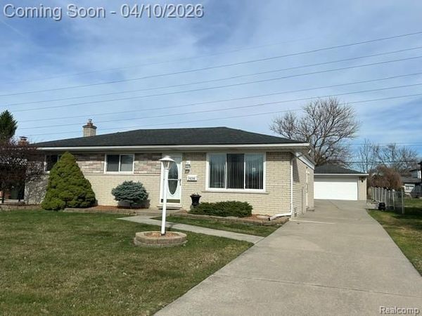 34246 Preston Drive, Sterling Heights, MI 48312