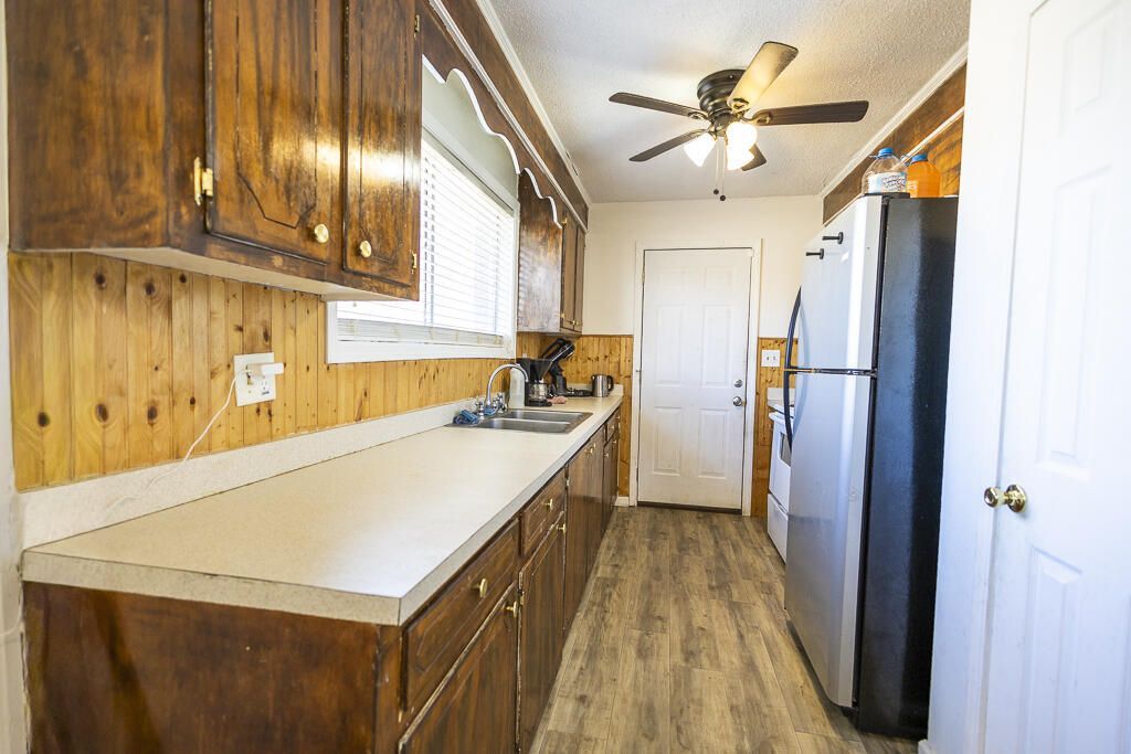 132 Franklin Street Photo 13