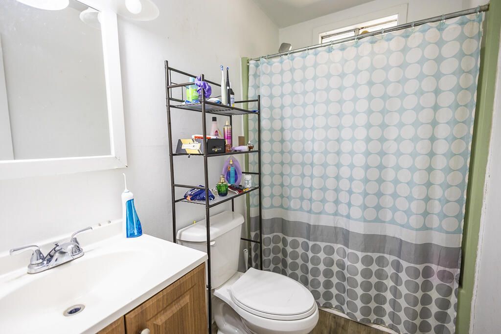 132 Franklin Street Photo 16