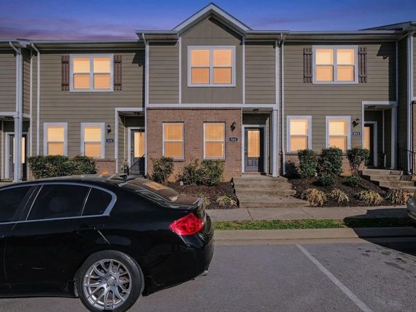 361 David Bolin Dr, La Vergne, TN 37086