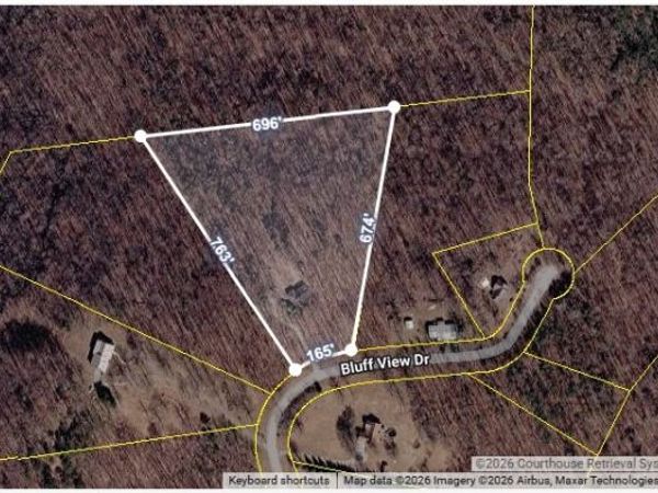 455 Bluff View Dr , Spencer, TN 38585