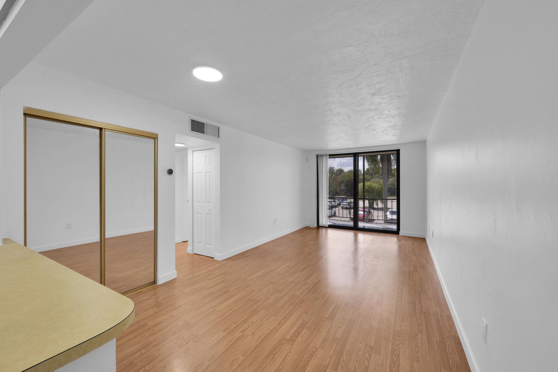 7100 NW 17th Street, Unit 217, Plantation, FL 33313 Photo