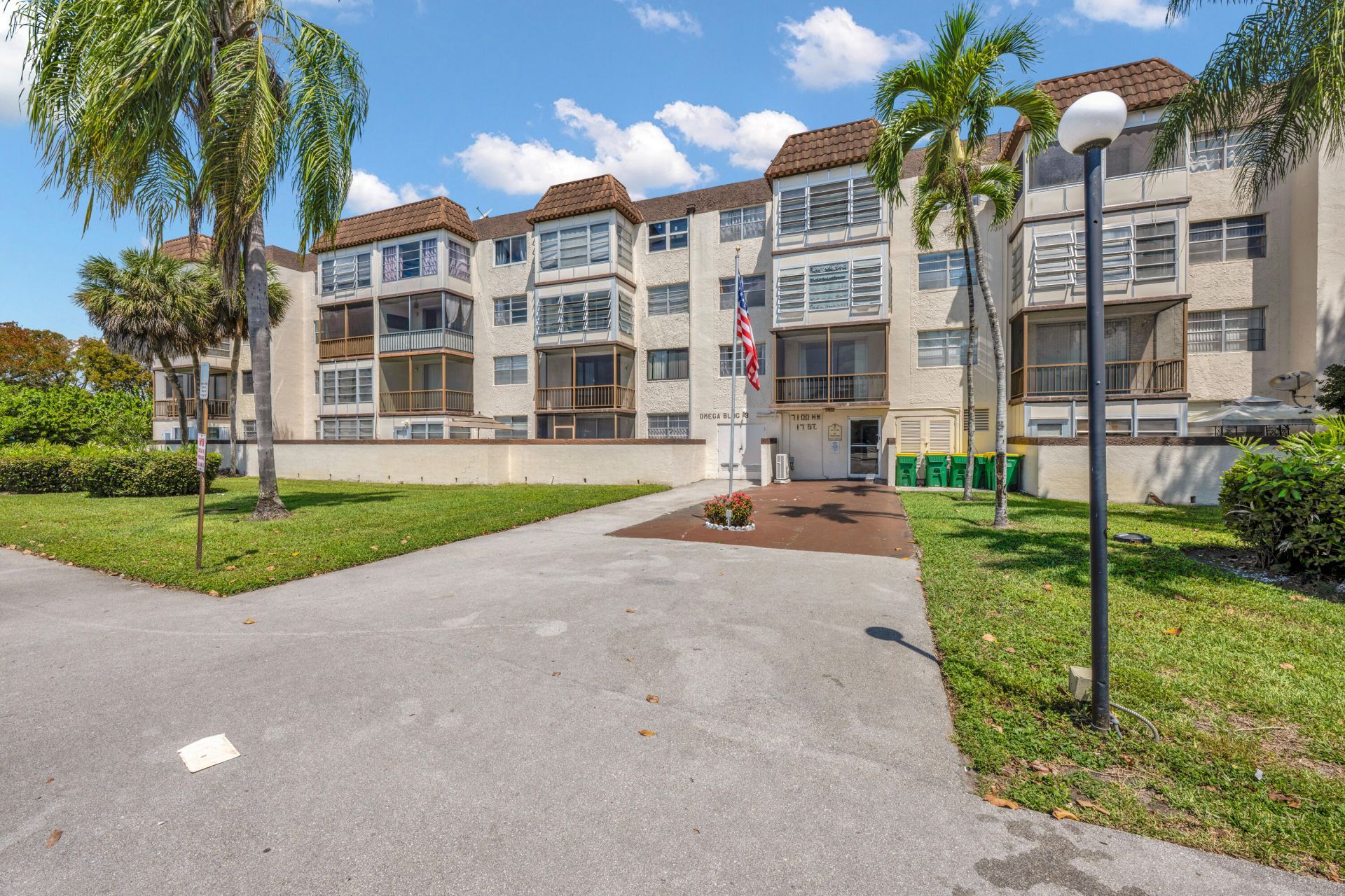 7100 NW 17th Street, Unit 217, Plantation, FL 33313 Photo
