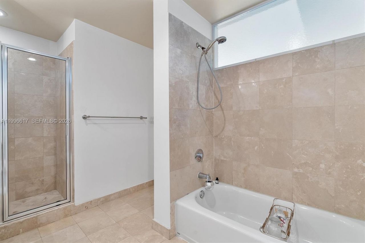 350 NE 24th St, Unit 1007, Miami, FL 33137 Photo