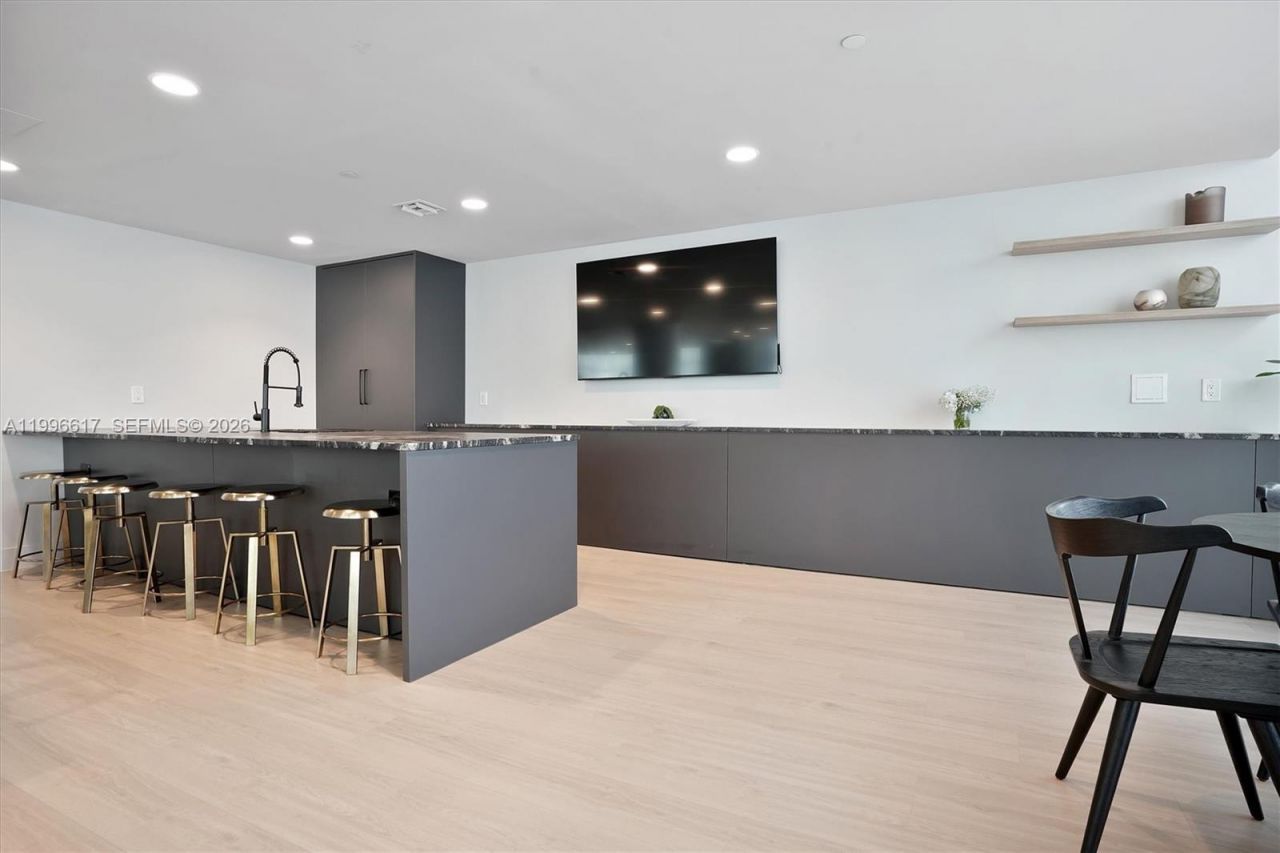 350 NE 24th St, Unit 1007, Miami, FL 33137 Photo