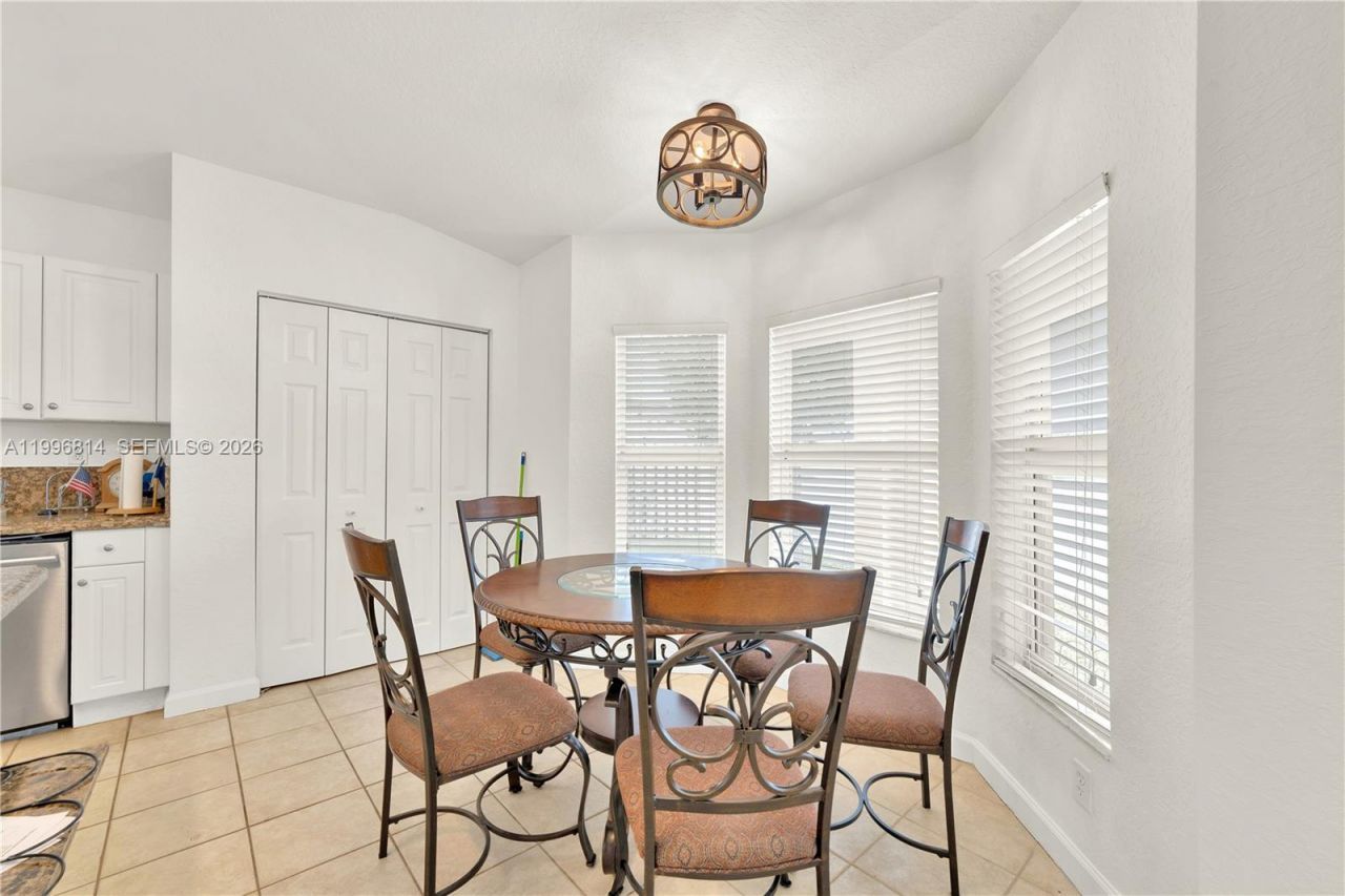 12046 SW 133rd Ter, Miami, FL 33186 Photo