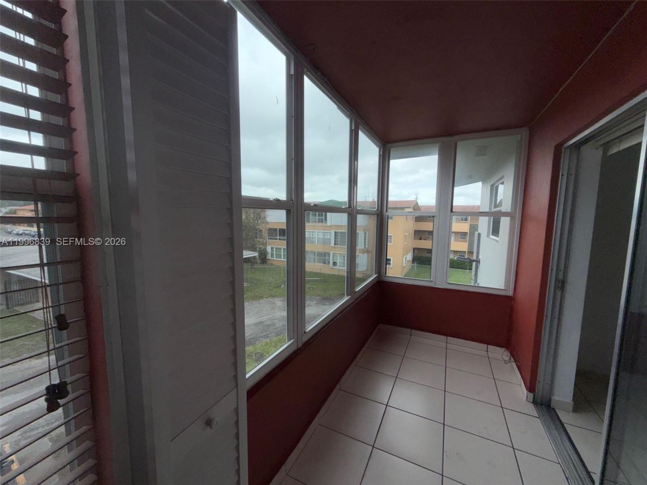 120 Royal Palm Rd , Unit 301, Hialeah Gardens, FL 33016 Photo