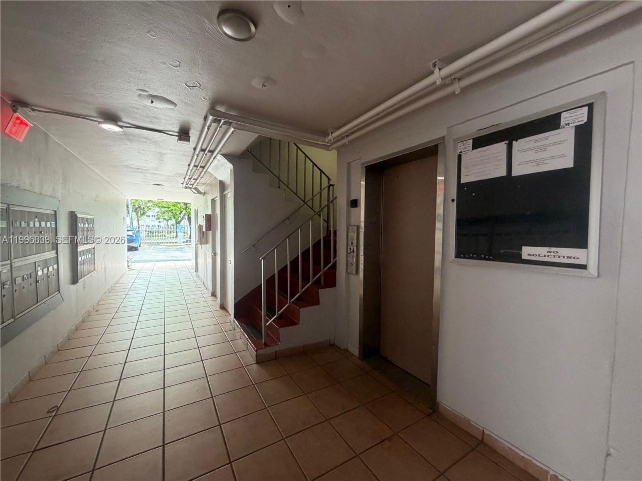 120 Royal Palm Rd , Unit 301, Hialeah Gardens, FL 33016 Photo