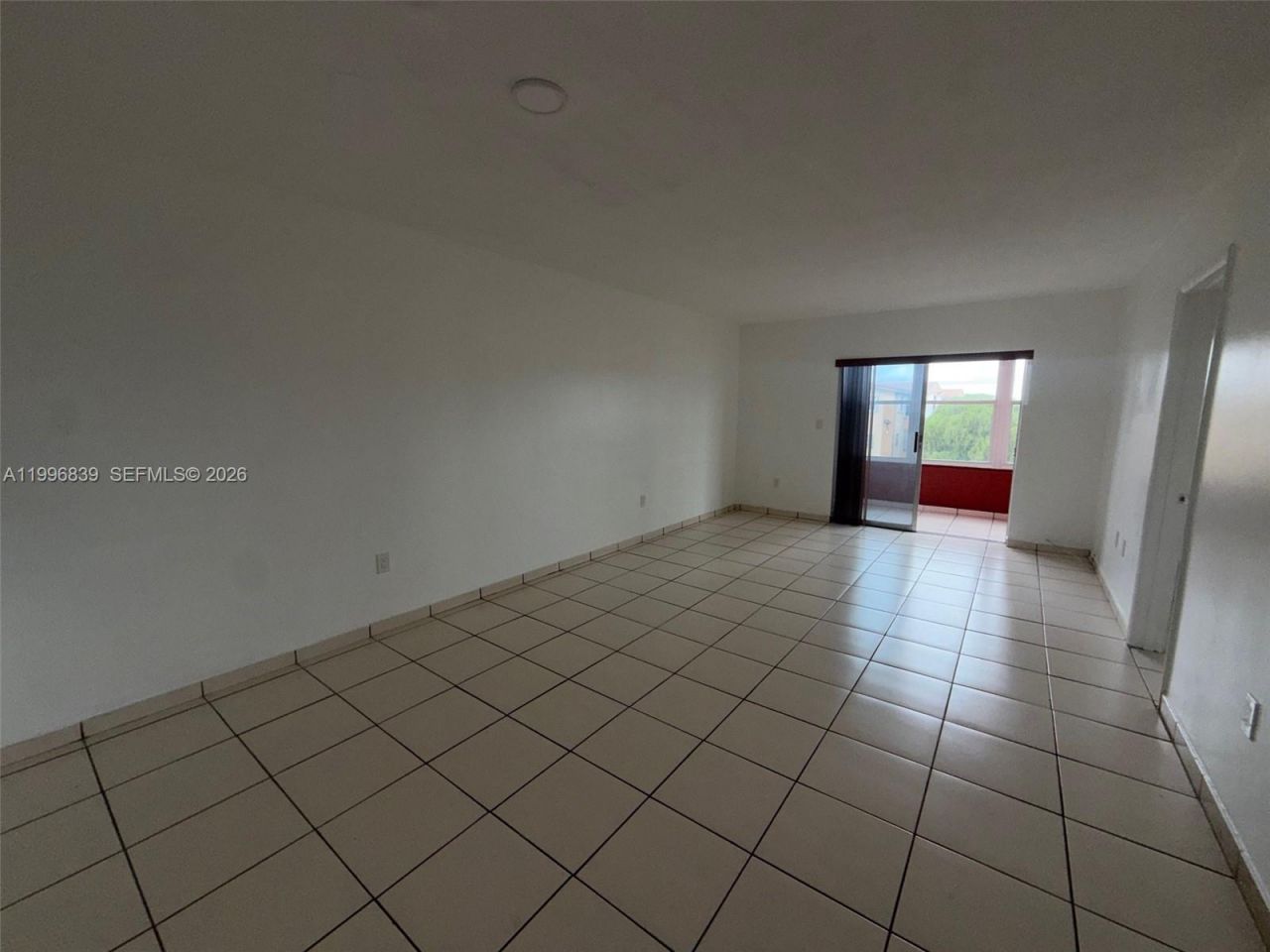 120 Royal Palm Rd , Unit 301, Hialeah Gardens, FL 33016 Photo