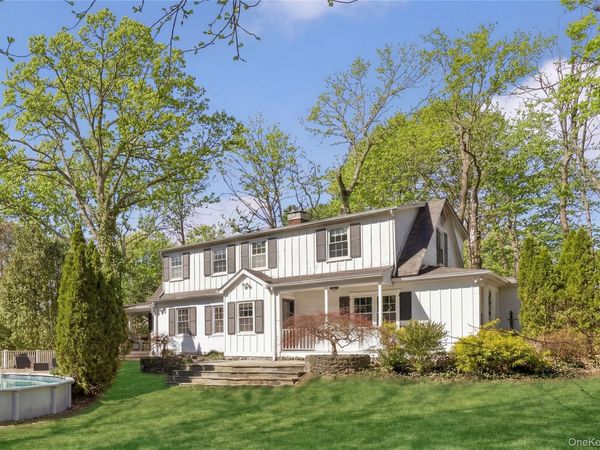 198 Pidgeon Hill Road, Huntington Station, NY 11746