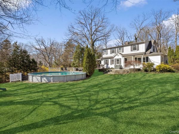 198 Pidgeon Hill Road, South Huntington, NY 11746