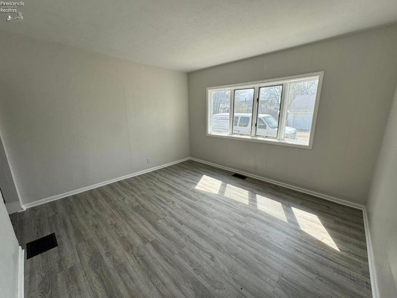 1210 Hazel Street, Fremont, OH 43420 Photo 2