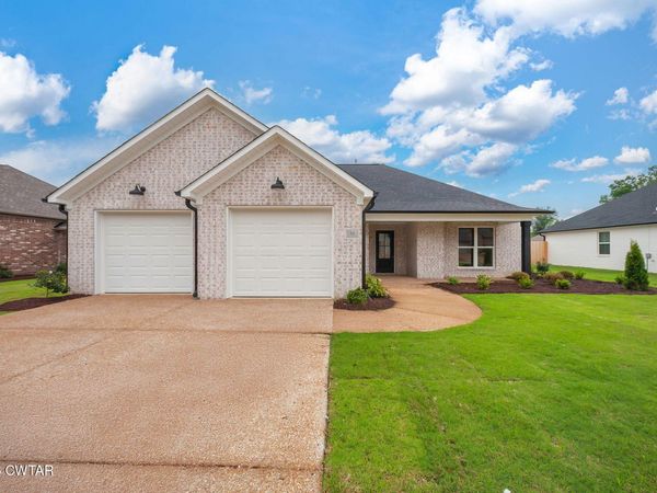 53 Grande Pines Cove, Jackson, TN 38305