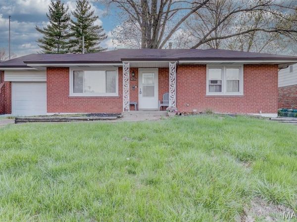9235 Filibert Drive, St Louis, MO 63137