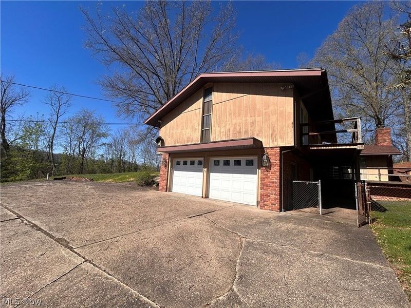 105 Colegate Woods Drive, Marietta, OH 45750 Photo 3