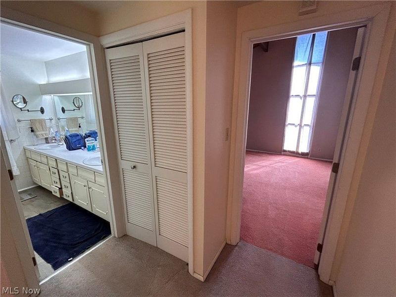 105 Colegate Woods Drive, Marietta, OH 45750 Photo 34