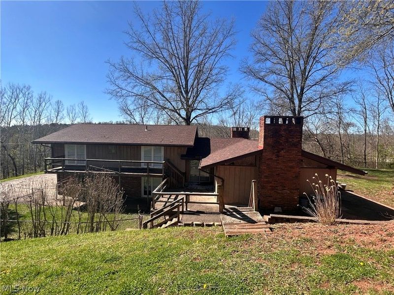 105 Colegate Woods Drive, Marietta, OH 45750 Photo 8