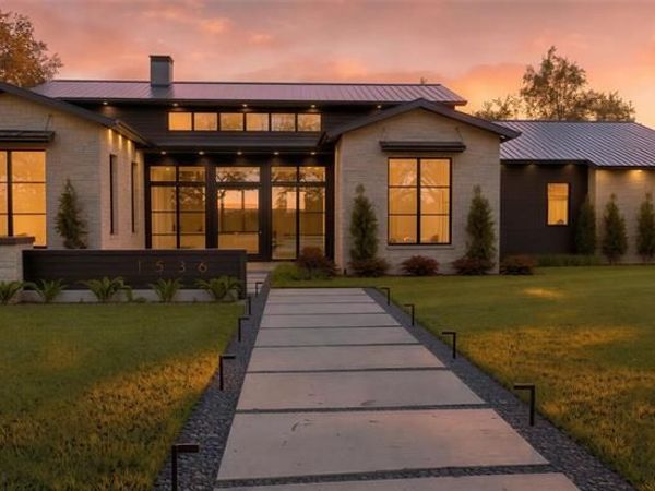 1536 Four Seasons Drive, Colleyville, TX 76034