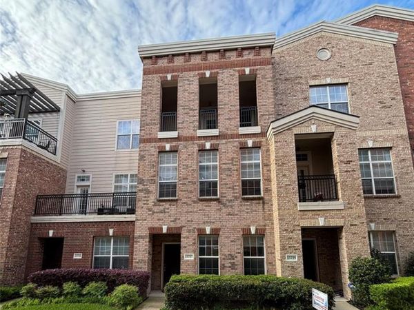 15727 Seabolt Place, Addison, TX 75001