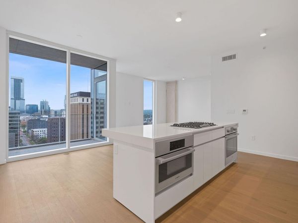 313 W 17th ST, Unit 2106, Austin, TX 78701