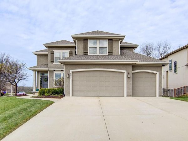 8012 Apache Road, Lenexa, KS 66227