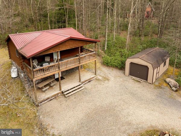 400 BEAR E, OAKLAND, MD 21550