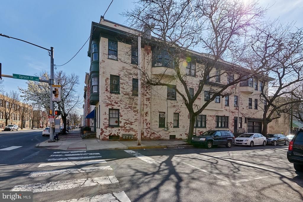 300 S 5th Street, Reading, PA 19602 Main Photo