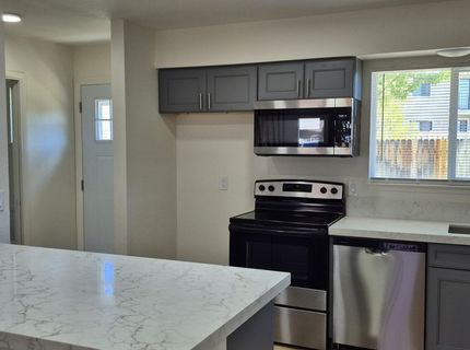 1351 El Dorado Drive, Unit APT D, Gardnerville, NV 89410 Photo