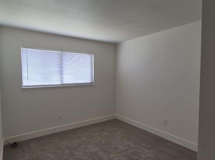 1351 El Dorado Drive, Unit APT D, Gardnerville, NV 89410 Photo