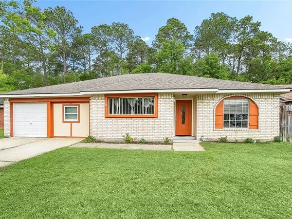 202 N QUEENS Drive, Slidell, LA 70458
