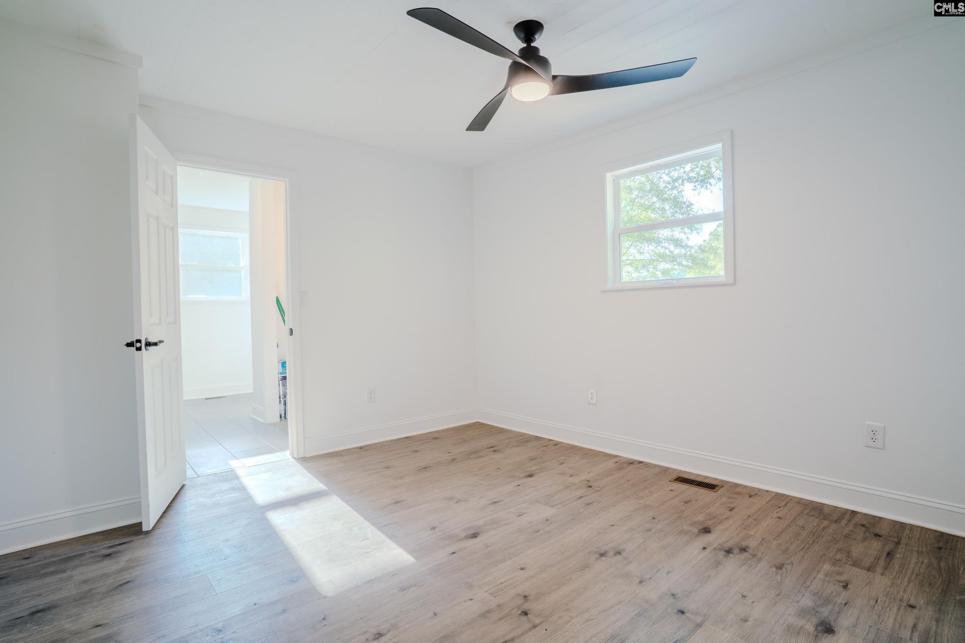 2107 Charles Street  Photo 10